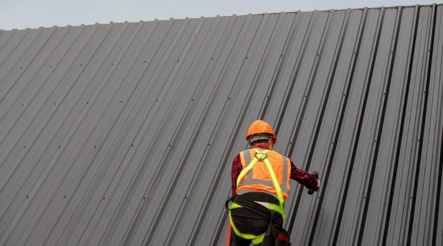 Professional Flat Roofing Installation in Benavides, TX